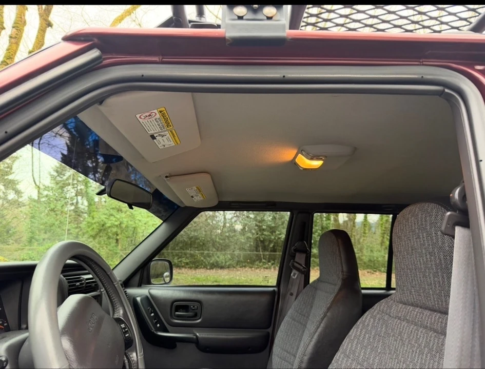 2001 Jeep XJ Cherokee - Image 12 of 31