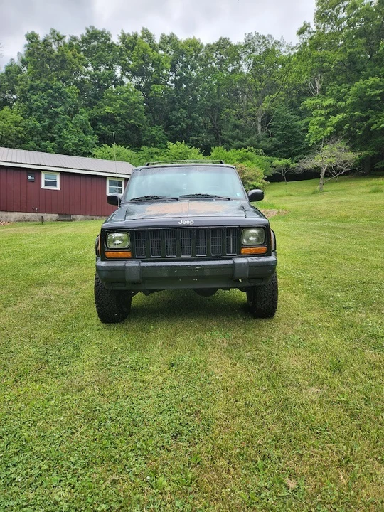 2001 Jeep XJ Cherokee - Image 2 of 15