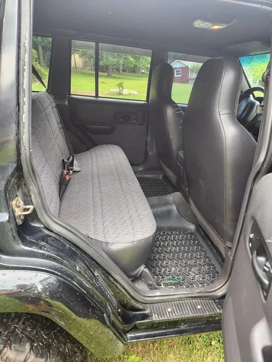 2001 Jeep XJ Cherokee - Image 10 of 15