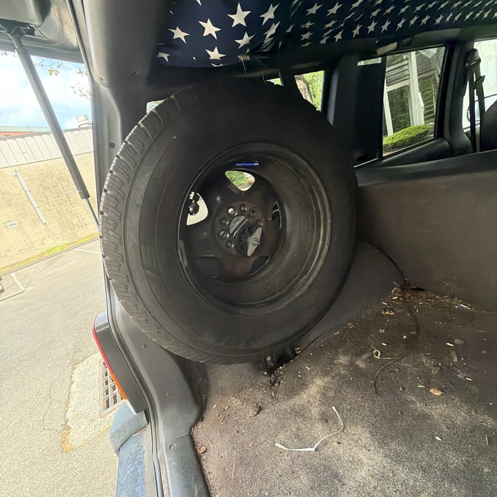 2001 Jeep XJ Cherokee - Image 30 of 31