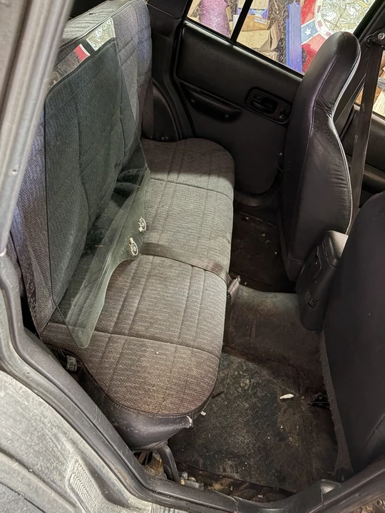 2001 Jeep XJ Cherokee - Image 5 of 11