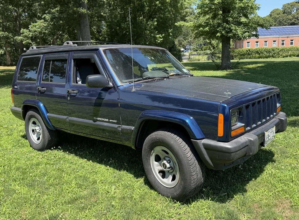 2001 Jeep XJ Cherokee - Image 2 of 18