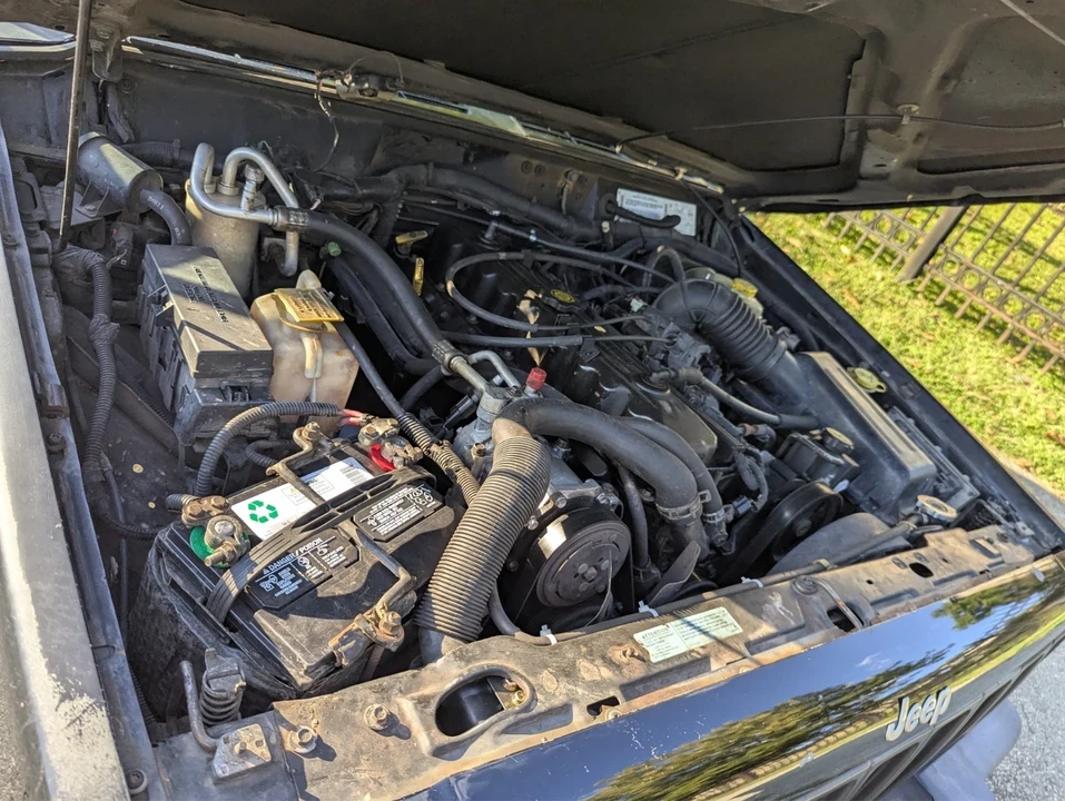 2001 Jeep XJ Cherokee - Image 16 of 21