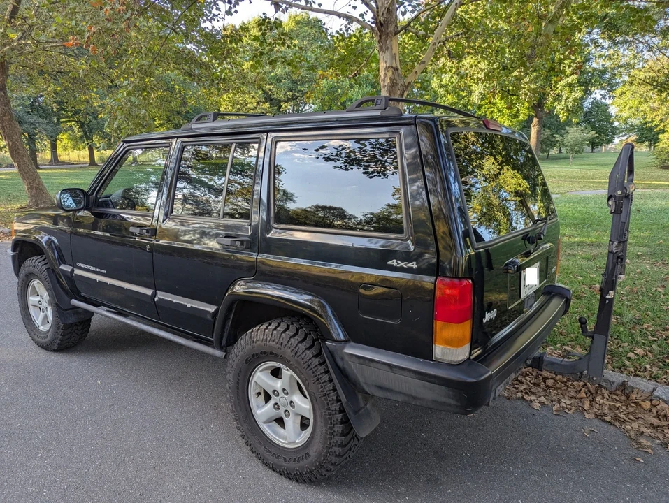 2001 Jeep XJ Cherokee - Image 2 of 21