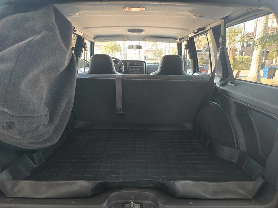 2001 Jeep XJ Cherokee - Image 10 of 21