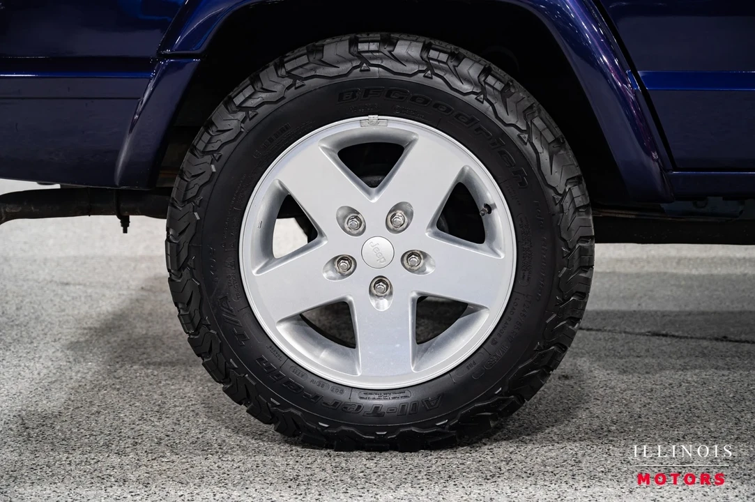 2001 Jeep XJ Cherokee - Image 11 of 21