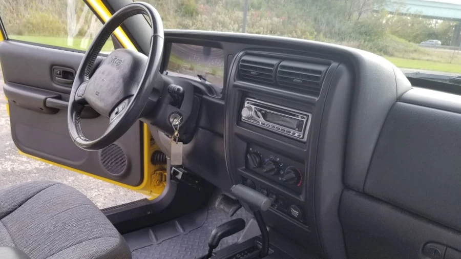 2001 Jeep XJ Cherokee - Image 5 of 12