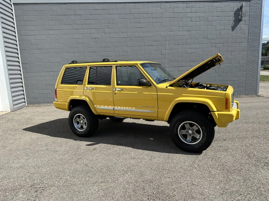 2001 Jeep XJ Cherokee - Image 16 of 31