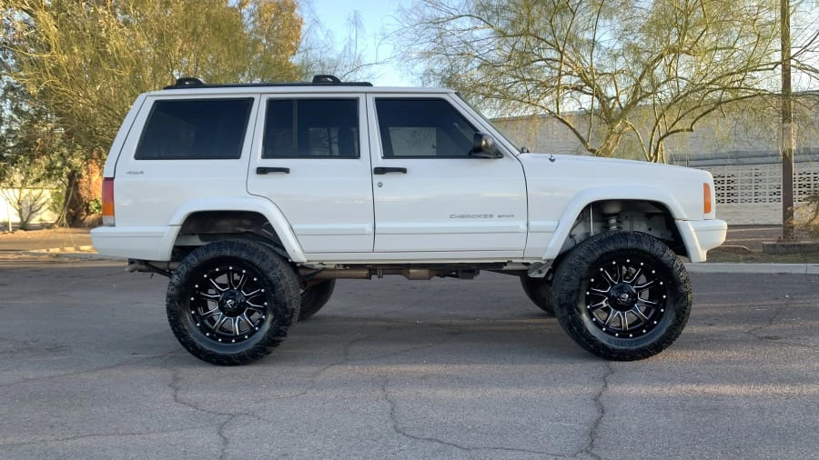 2001 Jeep XJ Cherokee - Image 2 of 11
