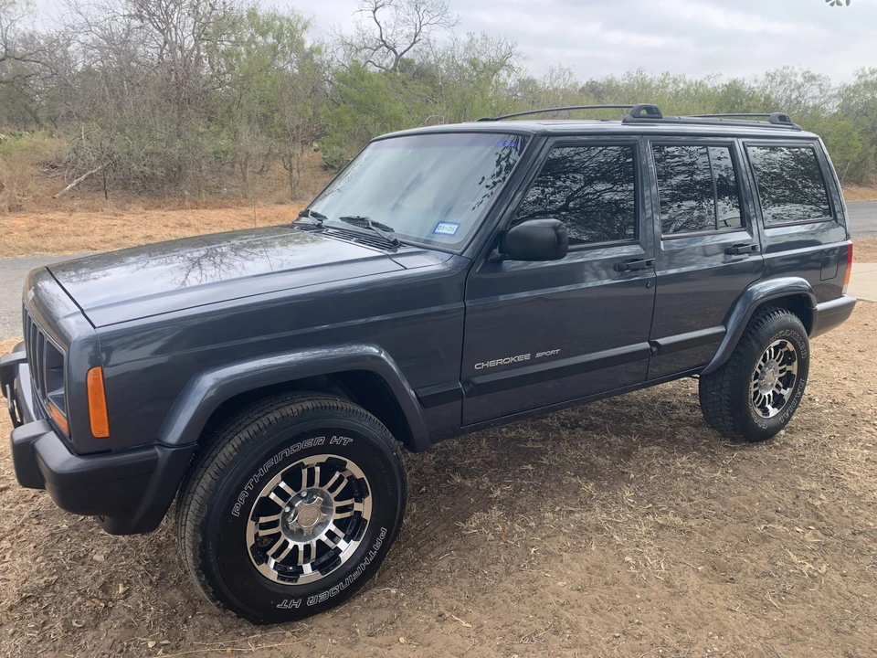 2001 Jeep XJ Cherokee - Image 4 of 31