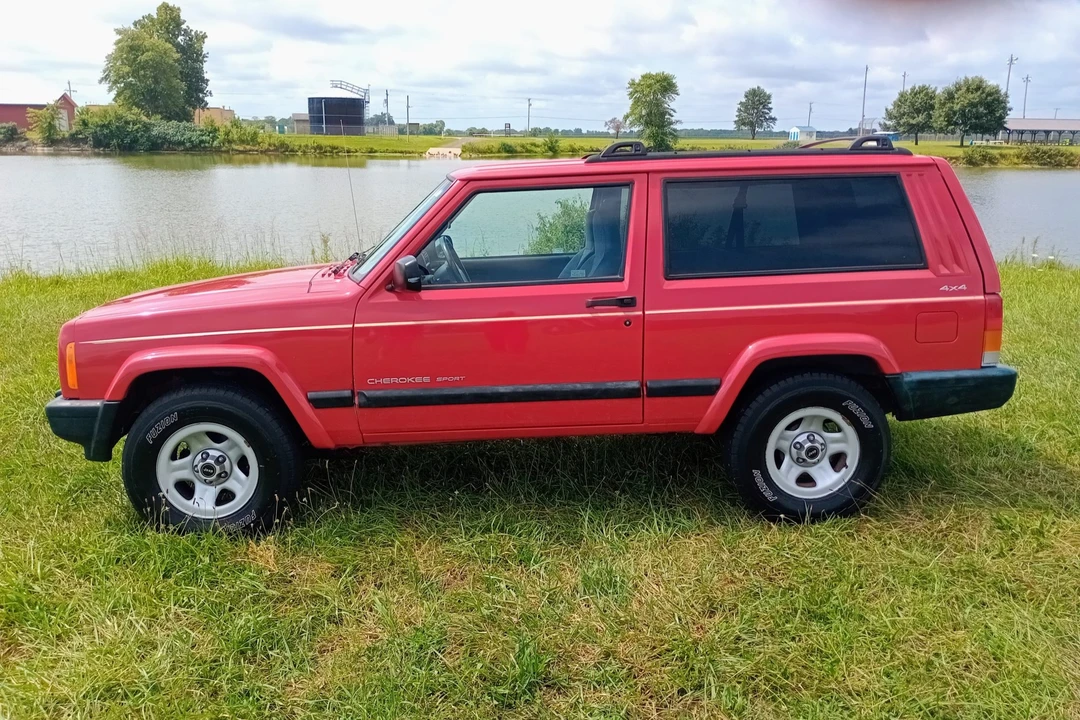 2001 Jeep XJ Cherokee - Image 3 of 31