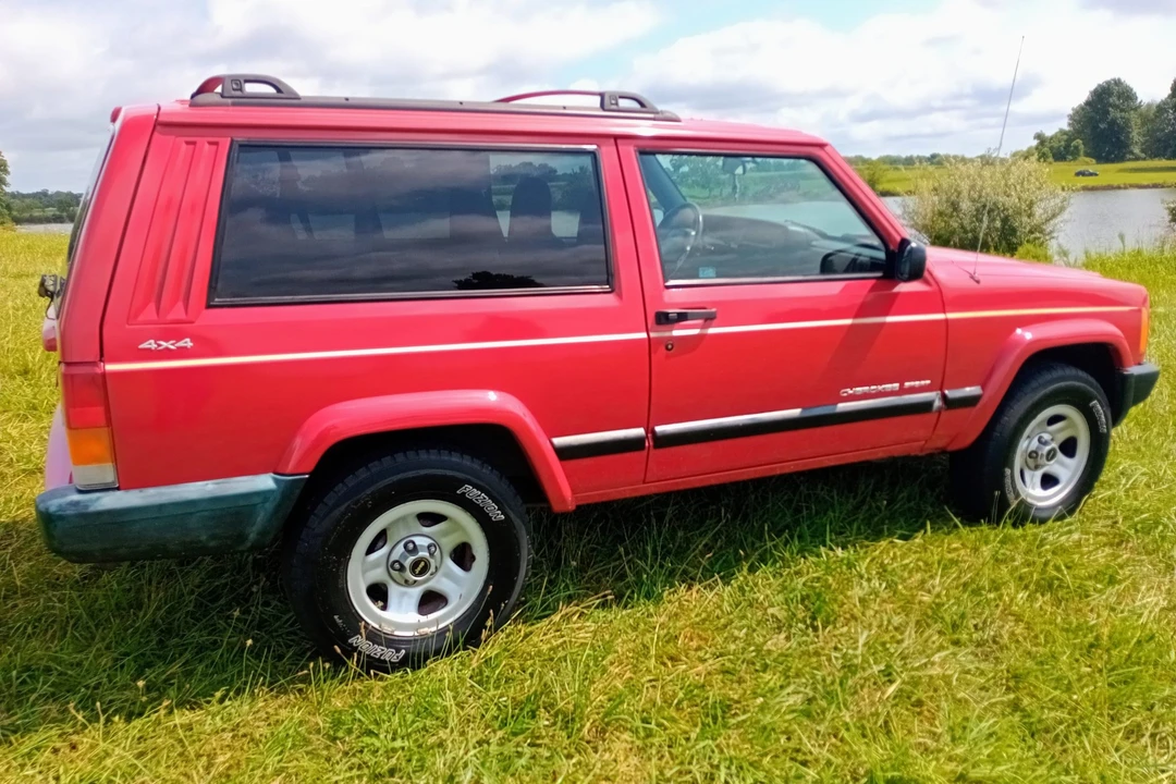 2001 Jeep XJ Cherokee - Image 7 of 31