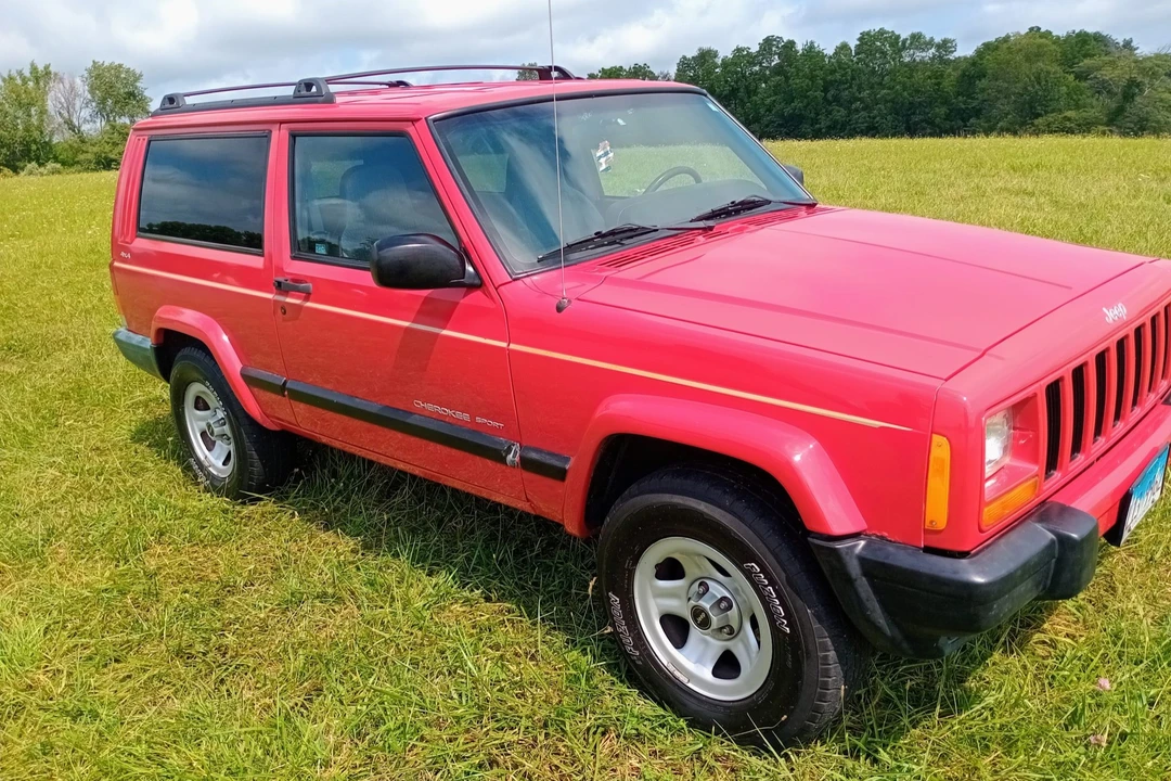 2001 Jeep XJ Cherokee - Image 9 of 31
