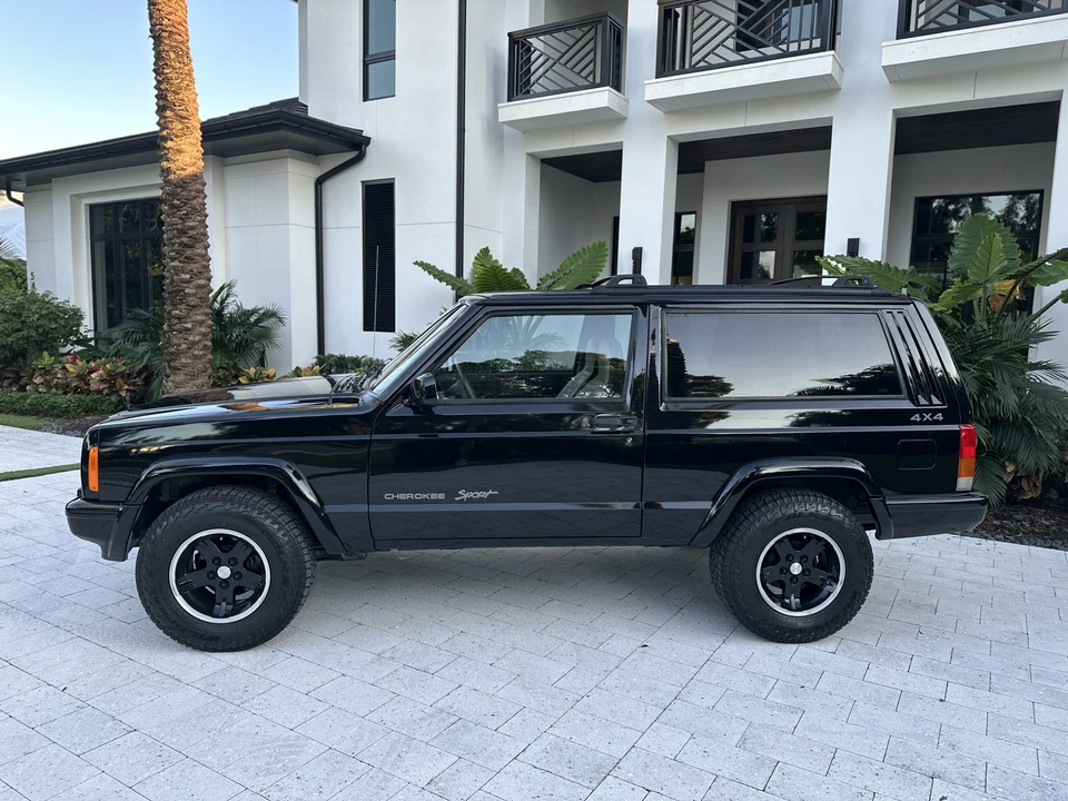 2001 Jeep XJ Cherokee - Image 14 of 31