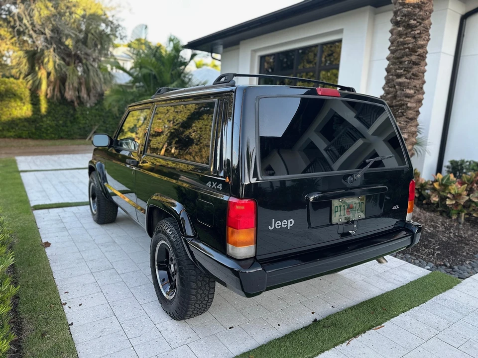 2001 Jeep XJ Cherokee - Image 18 of 31