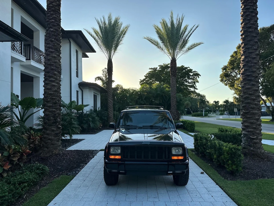 2001 Jeep XJ Cherokee - Image 3 of 31