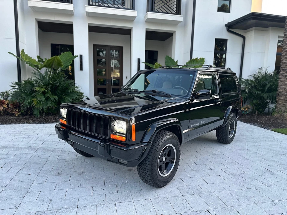 2001 Jeep XJ Cherokee - Image 10 of 31