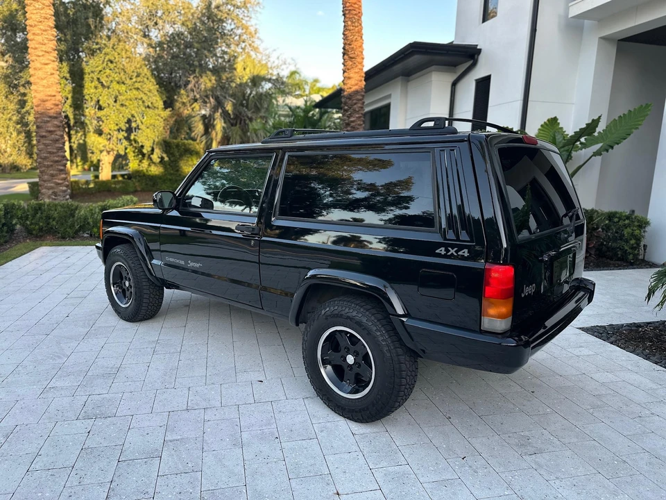 2001 Jeep XJ Cherokee - Image 16 of 31