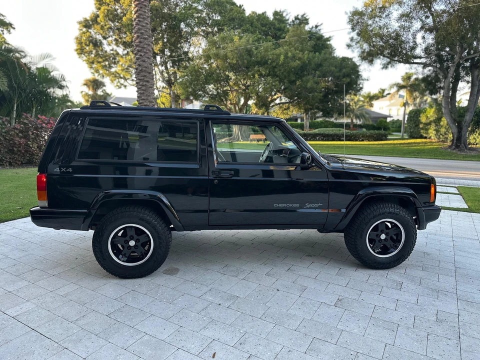 2001 Jeep XJ Cherokee - Image 29 of 31