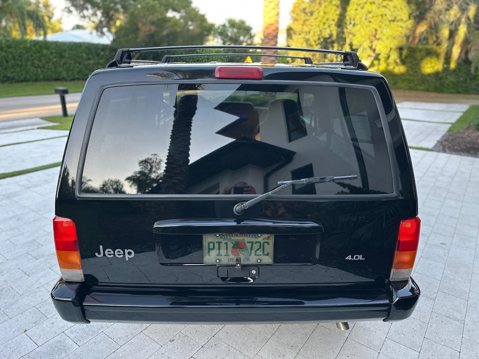 2001 Jeep XJ Cherokee - Image 19 of 31