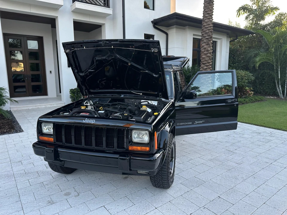 2001 Jeep XJ Cherokee - Image 8 of 31