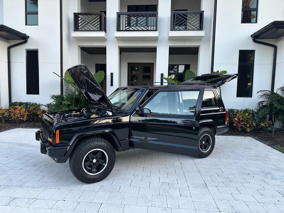 2001 Jeep XJ Cherokee - Image 13 of 31