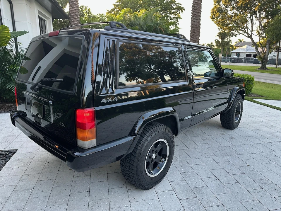 2001 Jeep XJ Cherokee - Image 24 of 31