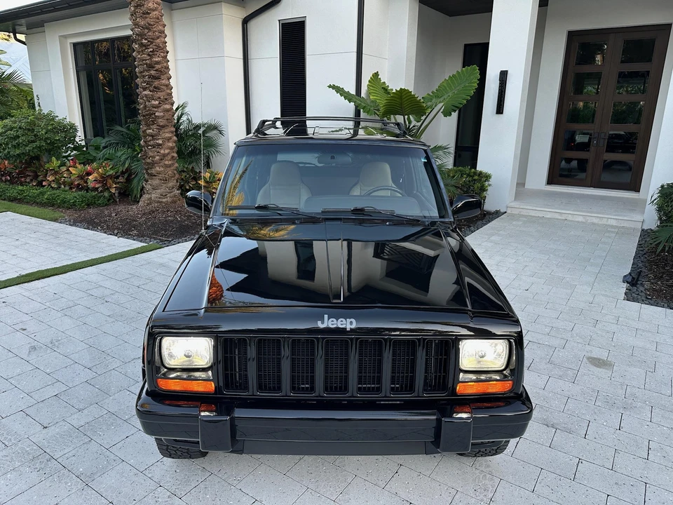 2001 Jeep XJ Cherokee - Image 4 of 31