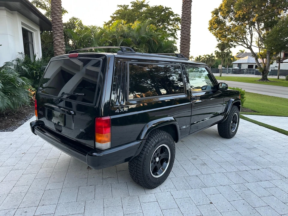 2001 Jeep XJ Cherokee - Image 22 of 31