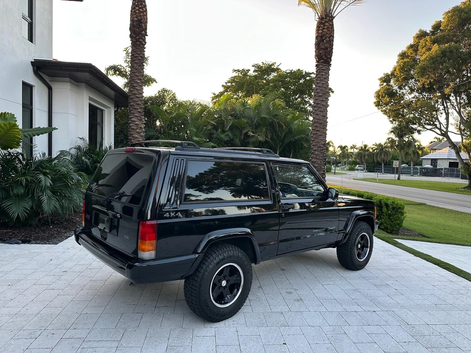 2001 Jeep XJ Cherokee - Image 26 of 31