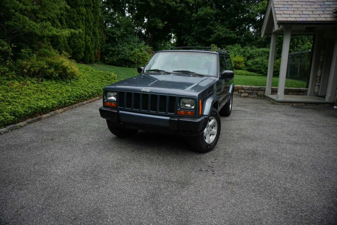 2001 Jeep XJ Cherokee - Image 3 of 31