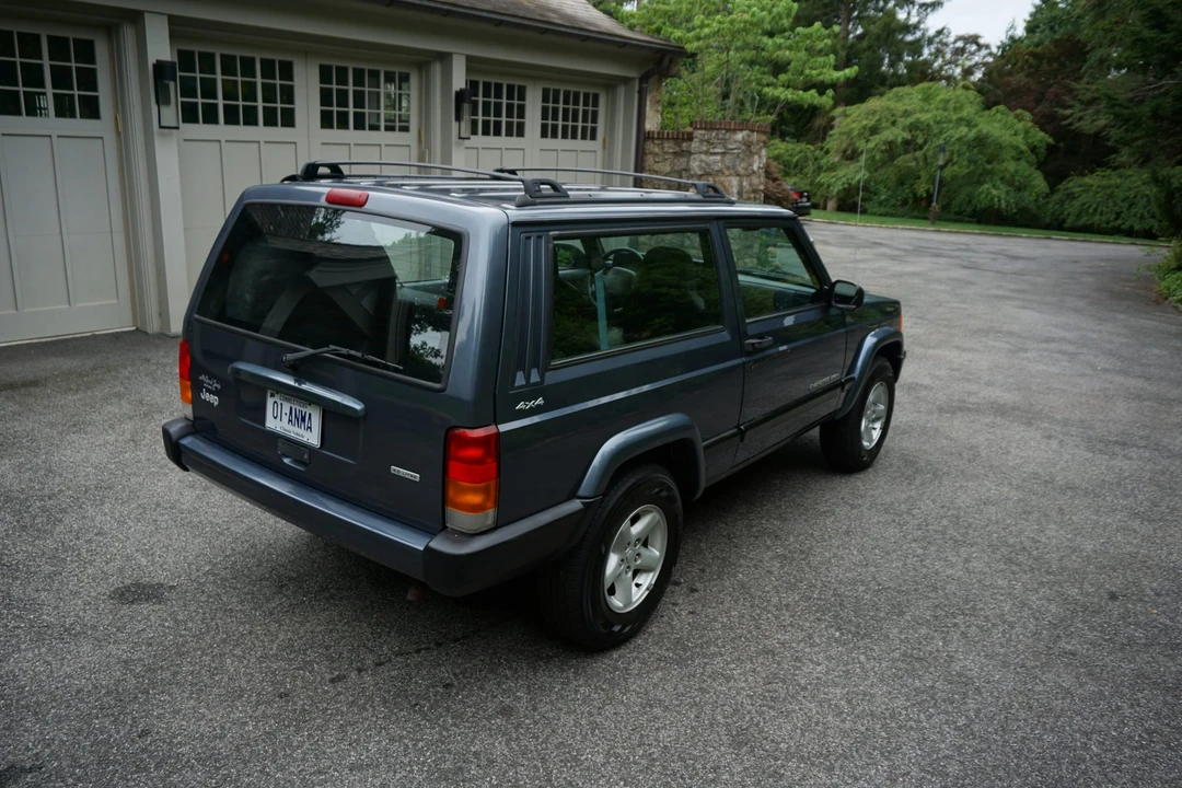 2001 Jeep XJ Cherokee - Image 17 of 31