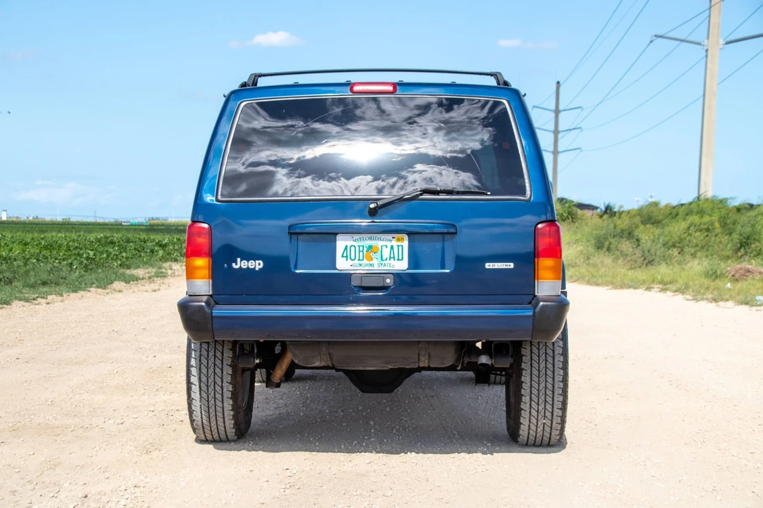 2001 Jeep XJ Cherokee - Image 15 of 31