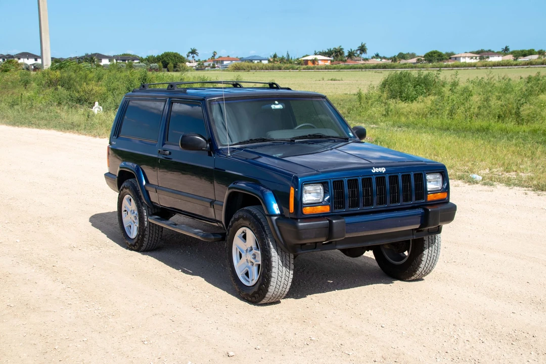 2001 Jeep XJ Cherokee - Image 10 of 31