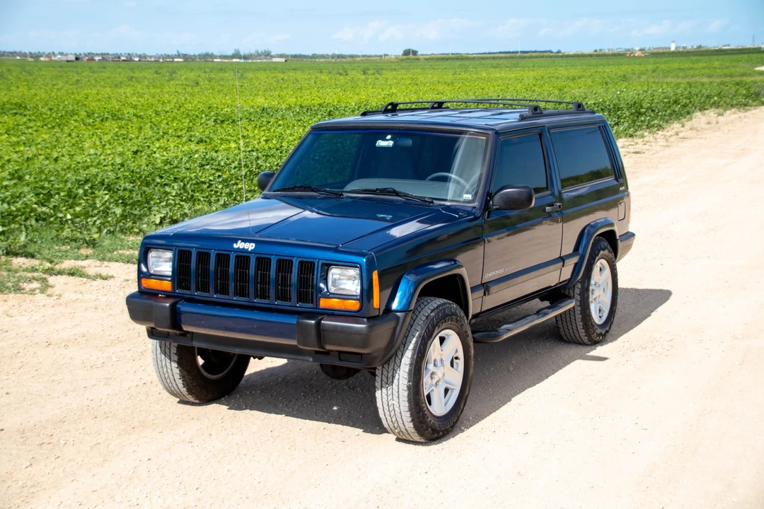 2001 Jeep XJ Cherokee - Image 4 of 31