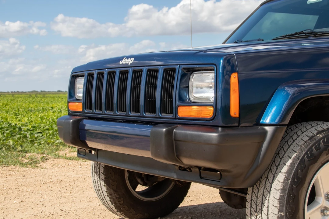 2001 Jeep XJ Cherokee - Image 29 of 31