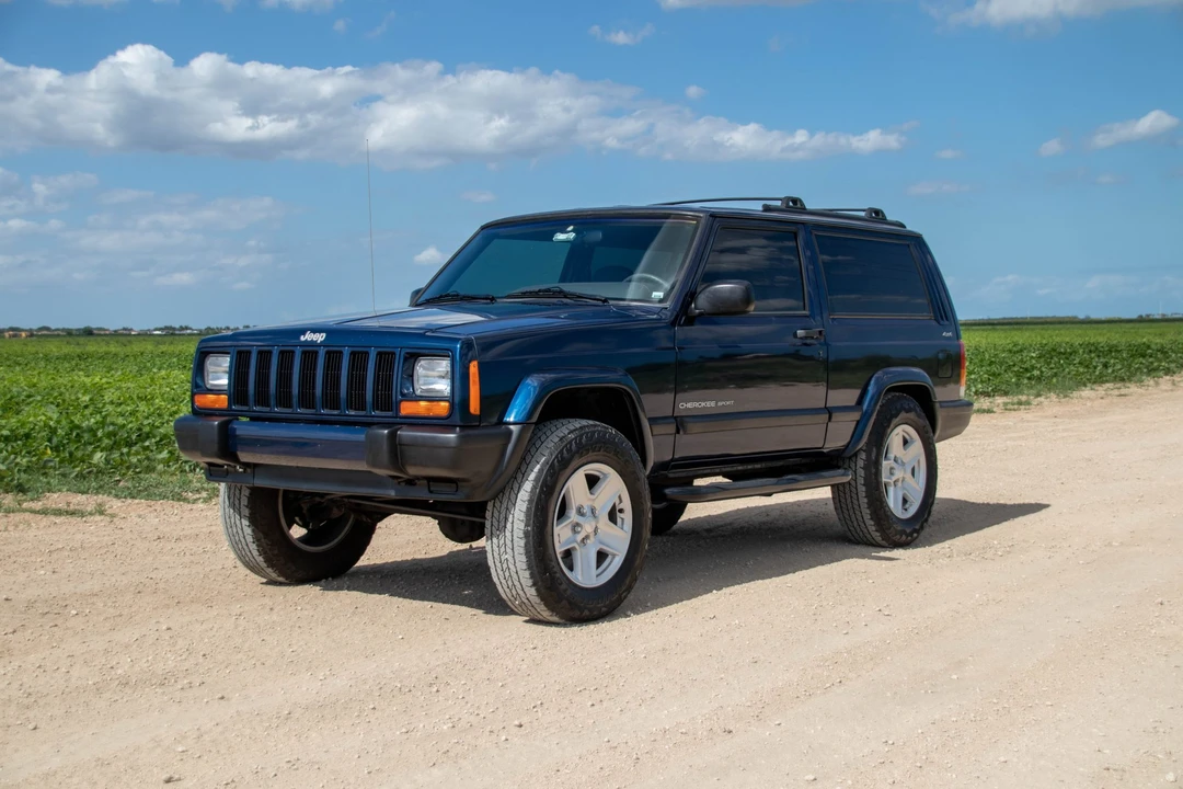 2001 Jeep XJ Cherokee - Image 3 of 31