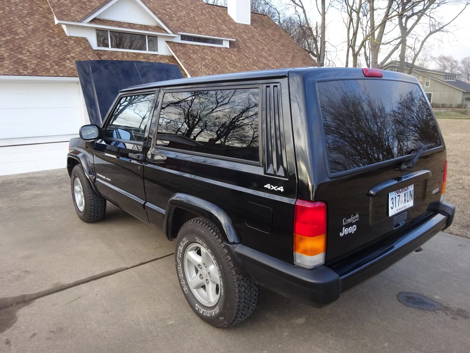 2001 Jeep XJ Cherokee - Image 8 of 31