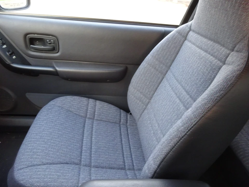 2001 Jeep XJ Cherokee - Image 12 of 31