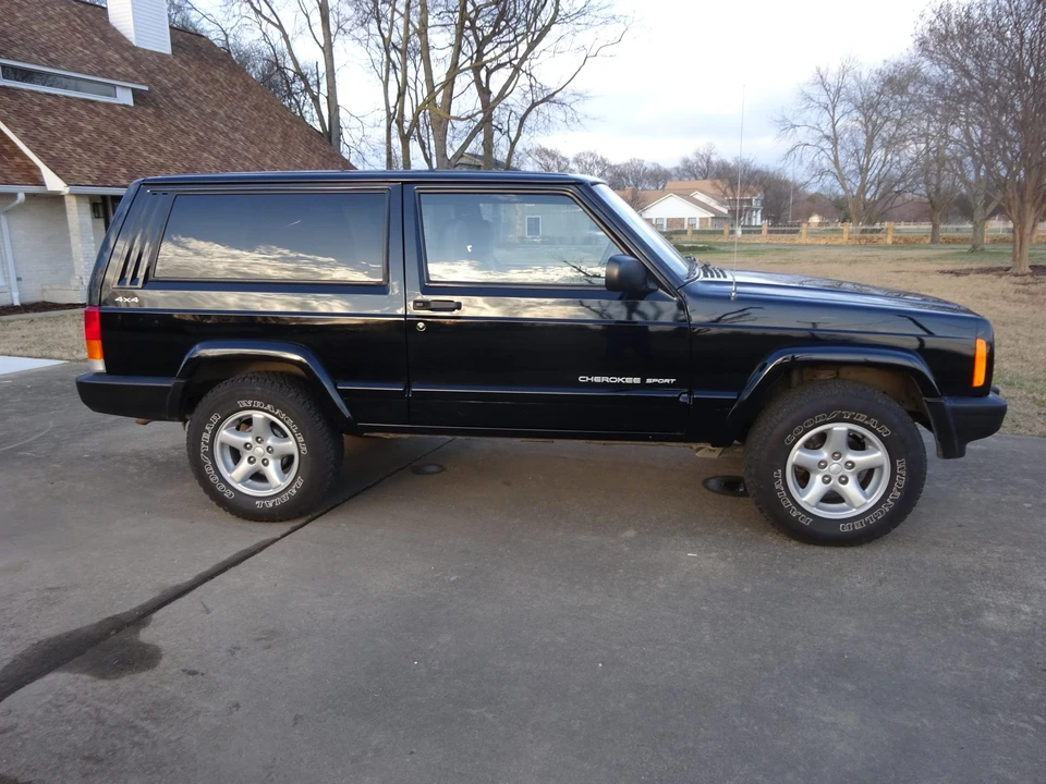 2001 Jeep XJ Cherokee - Image 5 of 31