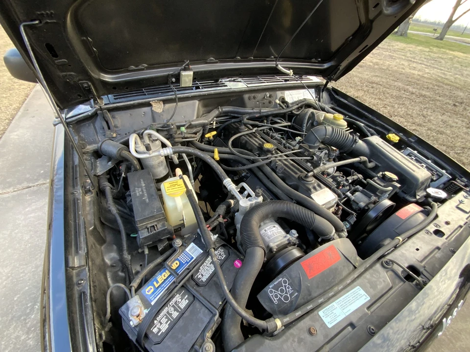 2001 Jeep XJ Cherokee - Image 27 of 31