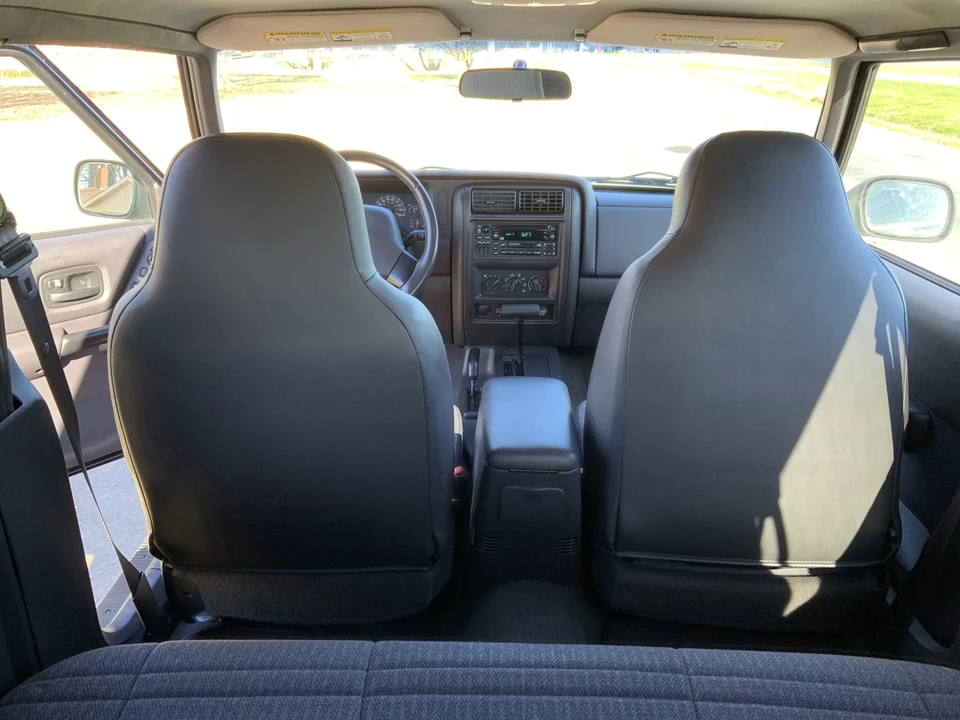 2001 Jeep XJ Cherokee - Image 21 of 31