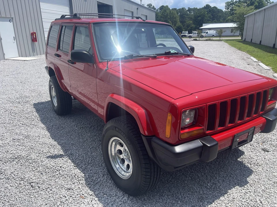 2001 Jeep XJ Cherokee - Image 9 of 31