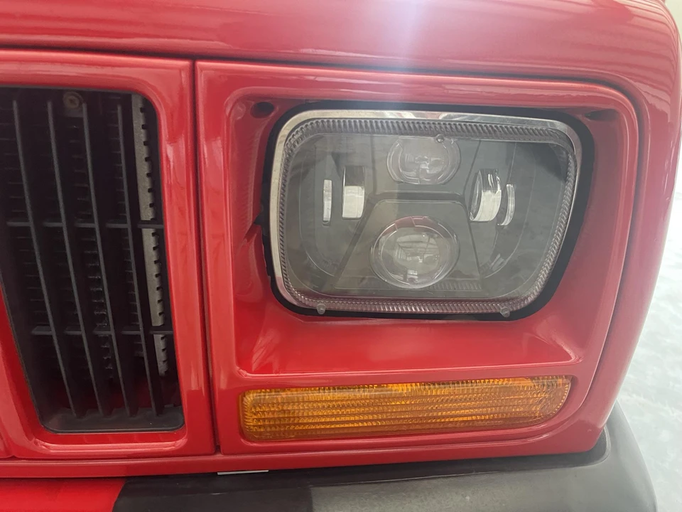 2001 Jeep XJ Cherokee - Image 13 of 31