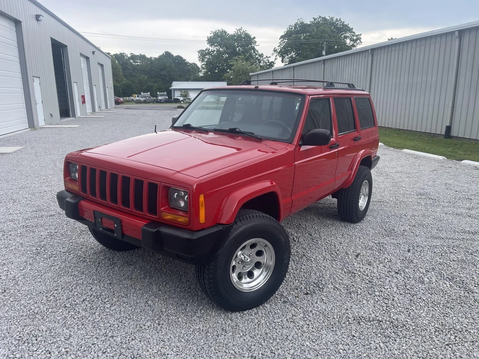2001 Jeep XJ Cherokee - Image 2 of 31