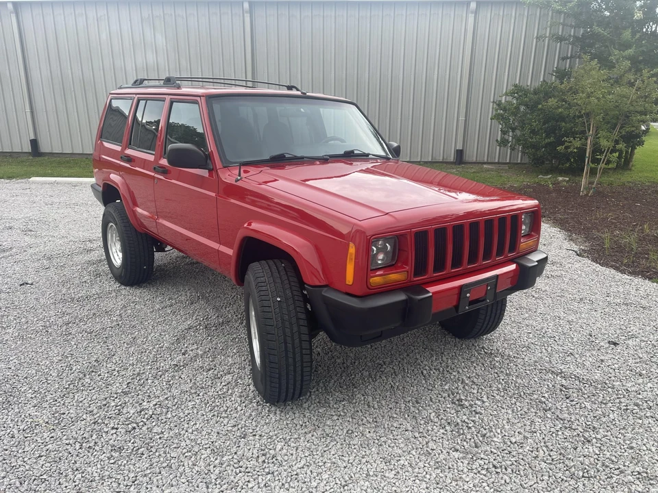 2001 Jeep XJ Cherokee - Image 10 of 31