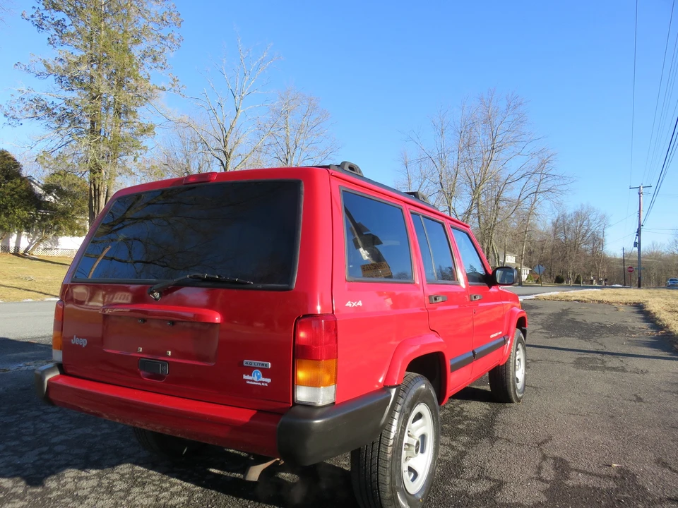 2001 Jeep XJ Cherokee - Image 10 of 31