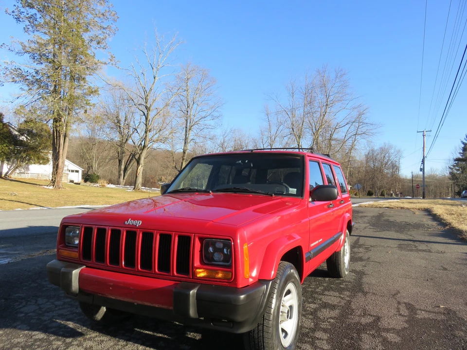 2001 Jeep XJ Cherokee - Image 3 of 31