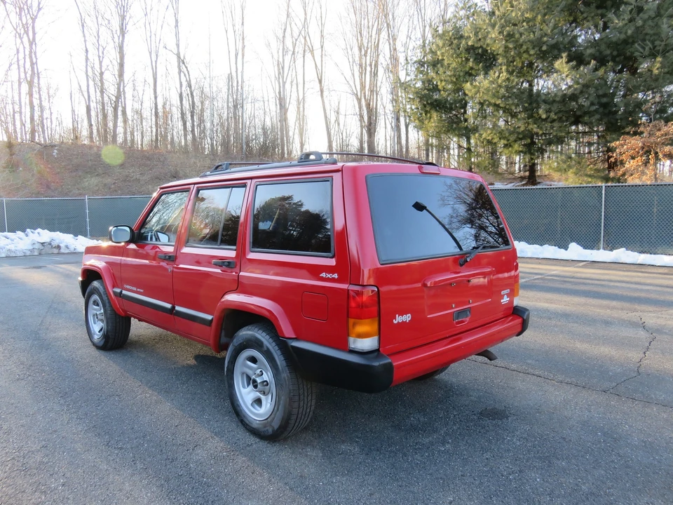 2001 Jeep XJ Cherokee - Image 13 of 31