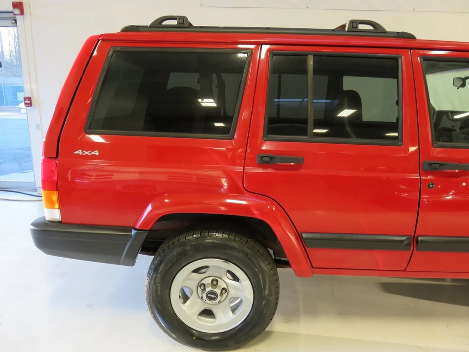 2001 Jeep XJ Cherokee - Image 21 of 31